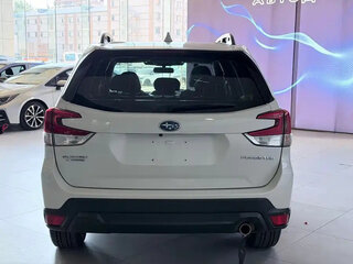 2022 Subaru Forester V Рестайлинг, белый, 3200000 рублей, вид 5
