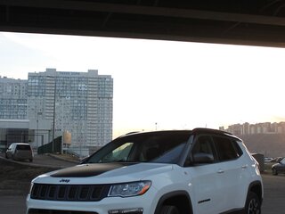 2019 Jeep Compass TrailHawk II, белый, 2000000 рублей, вид 4