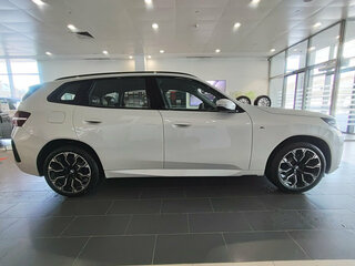 2025 BMW X3 Long 30L xDrive IV (G45/G48), белый, 7800000 рублей, вид 5