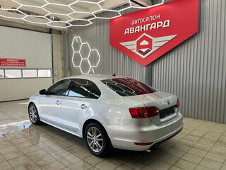 2012 Volkswagen Jetta VI, серебристый, 943000 рублей, вид 5