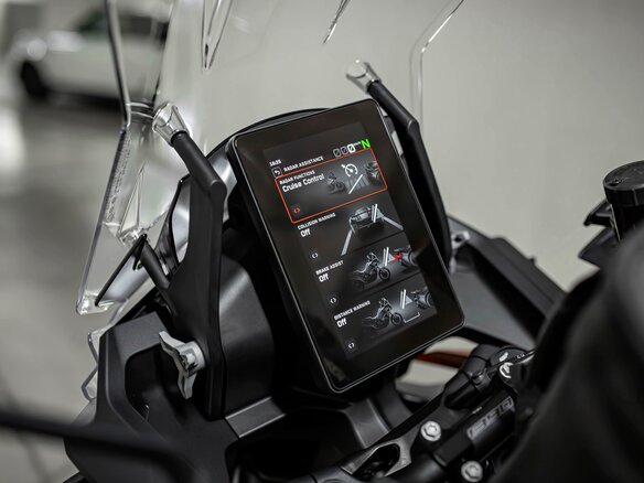 2026 KTM 1390 Super Adventure S Evo, оранжевый, 2850000 рублей - вид 14