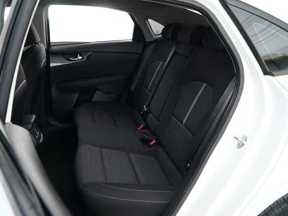 2018 Kia Cerato IV, белый, 1795444 рублей - вид 8