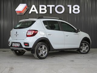 2020 Renault Sandero Stepway II Рестайлинг, белый, 1420000 рублей, вид 3