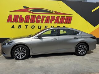2025 Lexus ES 200 VII Рестайлинг 2, серебристый, 6100000 рублей, вид 2