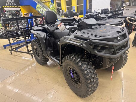 2026 BRP Can-Am Outlander MAX 1000R, чёрный, 2720000 рублей, вид 2