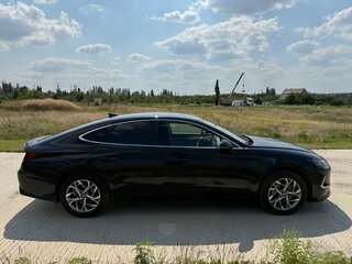 2020 Hyundai Sonata VIII (DN8), чёрный, 2550000 рублей, вид 3