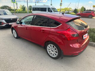 2011 Ford Focus III, красный, 630000 рублей, вид 2