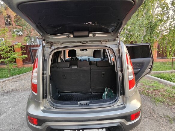 2013 Kia Soul I Рестайлинг, серебристый, 770000 рублей - вид 10