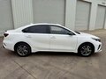 2023 Kia K3 II (China Market) Рестайлинг, белый, 1800000 рублей - вид 3