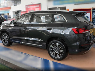 2026 Jetta VS7 I Рестайлинг 2, серый, 2030000 рублей, вид 4