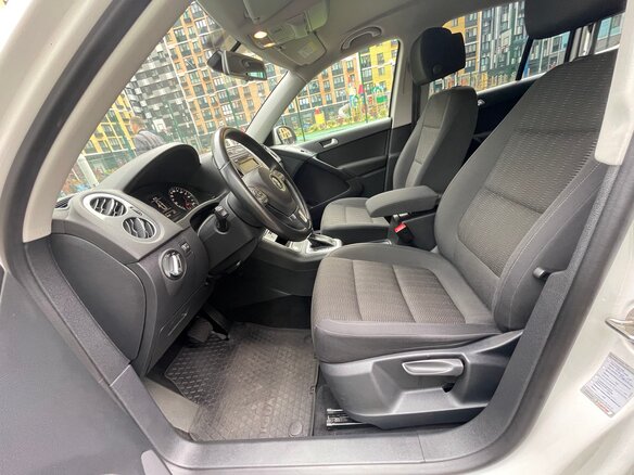 2013 Volkswagen Tiguan I Рестайлинг, белый - вид 13