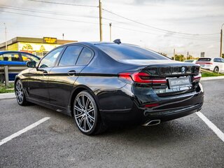 2020 BMW 5 серии 520d VII (G30/G31/G38) Рестайлинг, чёрный, 3848000 рублей, вид 5