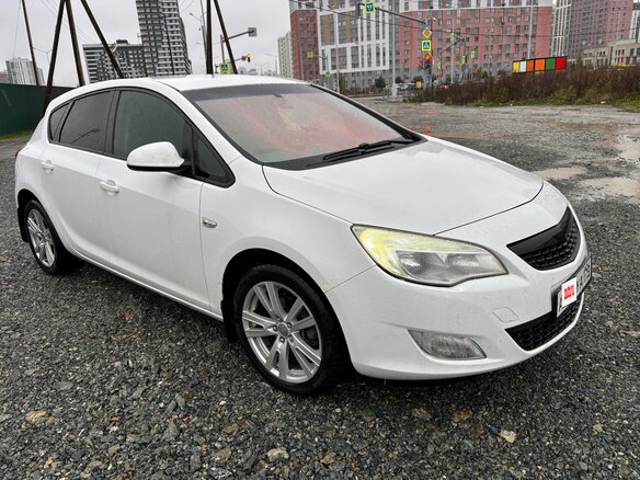 2012 Opel Astra J, белый, 480000 рублей - вид 2