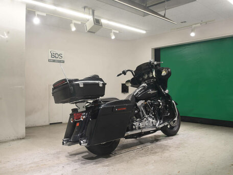 2006 Harley-Davidson Street Glide, чёрный, 660000 рублей, вид 5