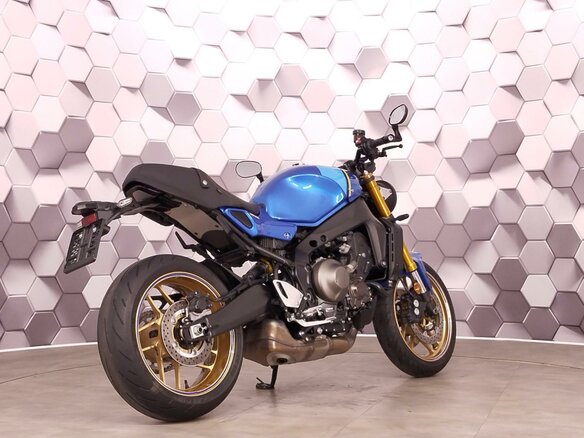 2022 Yamaha XSR900, синий, 1085000 рублей - вид 6