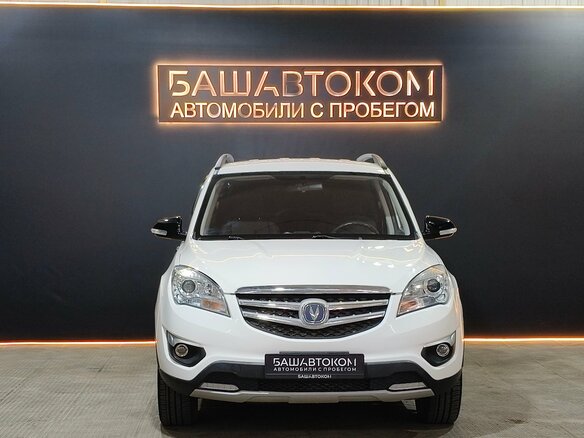 2019 Changan CS35, белый, 830000 рублей - вид 1