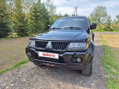 2007 Mitsubishi Pajero Sport I Рестайлинг, чёрный, 1400000 рублей, вид 2