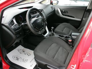 2015 Kia Ceed II Рестайлинг, красный, 999000 рублей, вид 5