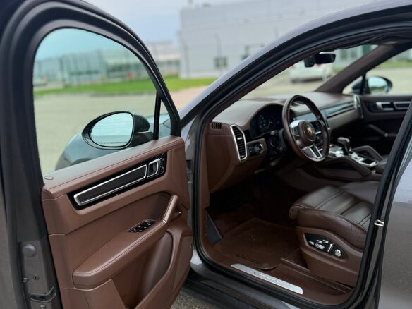 2021 Porsche Cayenne Coupé III, серый, 7000000 рублей - вид 18