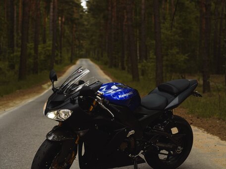 2004 Kawasaki ZX-10R Ninja, чёрный, 530000 рублей, вид 4