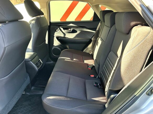 2021 Lexus NX 200 I Рестайлинг, серый, 3700000 рублей - вид 14