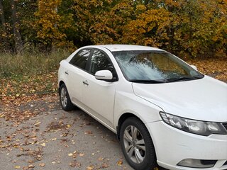 2012 Kia Cerato 6-speed II, белый, 550000 рублей, вид 2