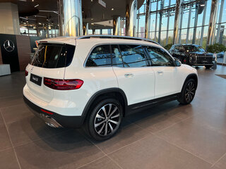 2025 Mercedes-Benz GLB 220 I (X247) Рестайлинг, белый, 5290000 рублей, вид 3