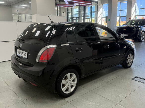 2010 Kia Rio II Рестайлинг, чёрный, 590001 рублей - вид 4