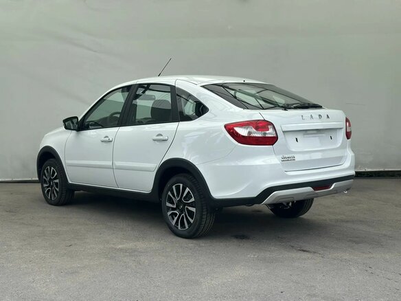 2026 Lada (ВАЗ) Granta Active Cross I Рестайлинг, белый, 1201000 рублей - вид 4