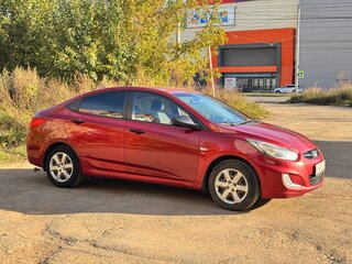 2013 Hyundai Solaris I, красный, 510000 рублей, вид 2