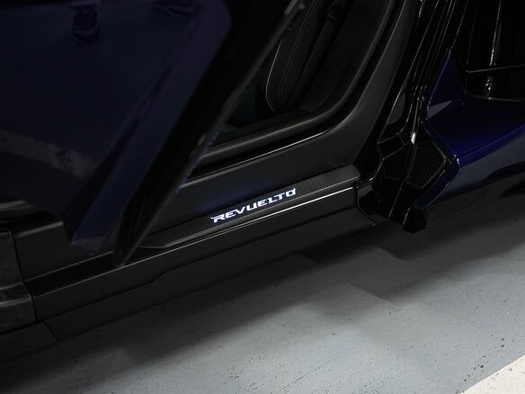 2026 Lamborghini Revuelto, фиолетовый, 74900000 рублей - вид 16