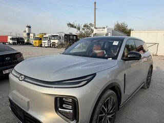 2026 Changan Qiyuan Q07 31.7 kWh, серебристый, 3725000 рублей, вид 1