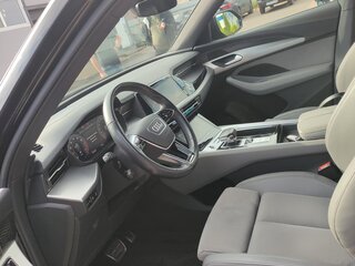 2023 Audi Q6 45 TFSI, чёрный, 6000000 рублей, вид 5