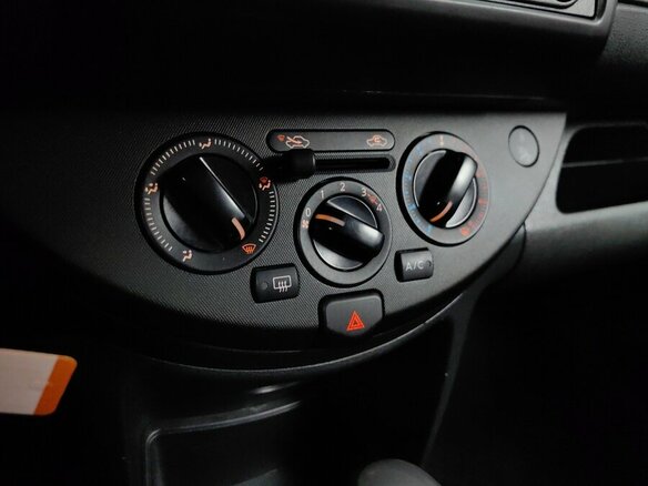 2006 Nissan Note I, серый, 545000 рублей - вид 14