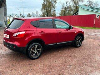 2011 Nissan Qashqai I Рестайлинг, красный, 700000 рублей, вид 5