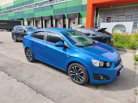 2014 Chevrolet Aveo II, синий, 990000 рублей, вид 3