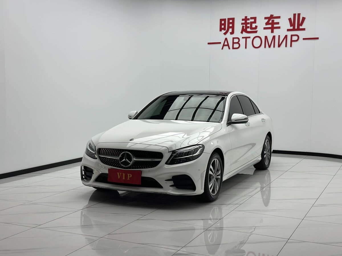 Открыть фотографии: Mercedes-Benz C-Класс IV (W205) Рестайлинг