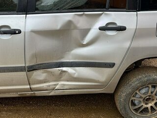 2002 Toyota Succeed I, серебристый, 200000 рублей, вид 3