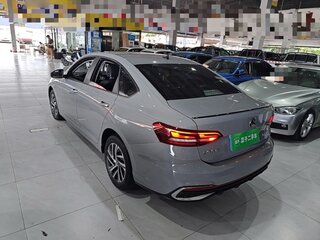 2024 Volkswagen Lavida III Рестайлинг, серый, 1800000 рублей, вид 5