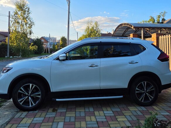 2021 Nissan X-Trail III Рестайлинг, белый, 2720000 рублей - вид 6