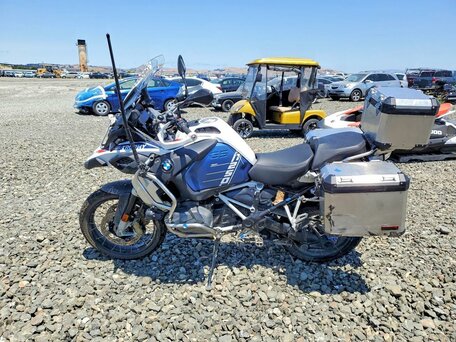 2023 BMW R 1250 GS Adventure, чёрный, 1350853 рублей, вид 4