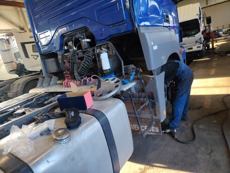 2012 Mercedes-Benz Axor, синий, 3200000 рублей, вид 4