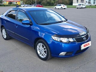 2011 Kia Cerato 6-speed II, голубой, 900000 рублей, вид 2