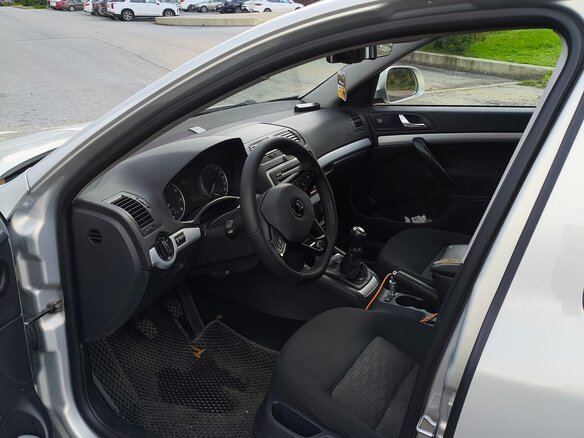 2011 Skoda Octavia II (A5) Рестайлинг, серебристый, 800000 рублей - вид 5