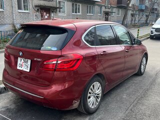2015 BMW 2 серии Active Tourer 218i F45, красный, 1600000 рублей, вид 4