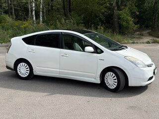 2007 Toyota Prius II Рестайлинг (XW20), белый, 550000 рублей, вид 2