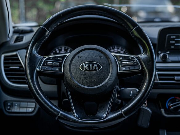 2020 Kia Seltos I, чёрный - вид 6