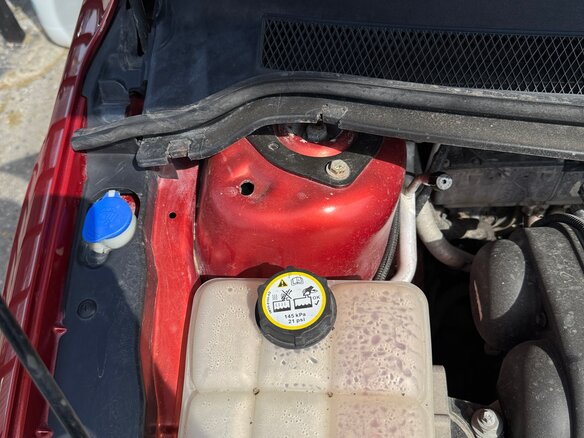 2006 Ford Focus II, красный, 550000 рублей - вид 18
