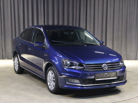 2018 Volkswagen Polo V Рестайлинг, синий, 1049000 рублей, вид 3