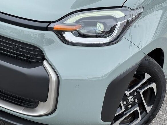 2023 Toyota Sienta III, зелёный - вид 12
